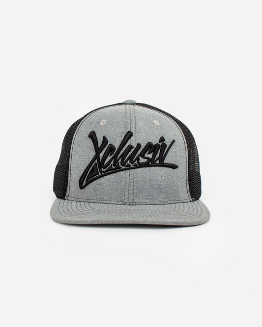 Gorra Xclusiv SIGNATURE TRUCKER HAT GRAY - Xclusiv Clothing Company